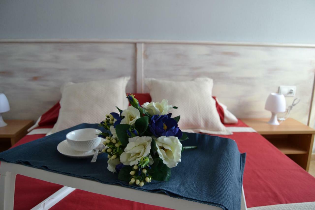 Lovely Familiar Apartment With Pool In Cap Salou Kültér fotó