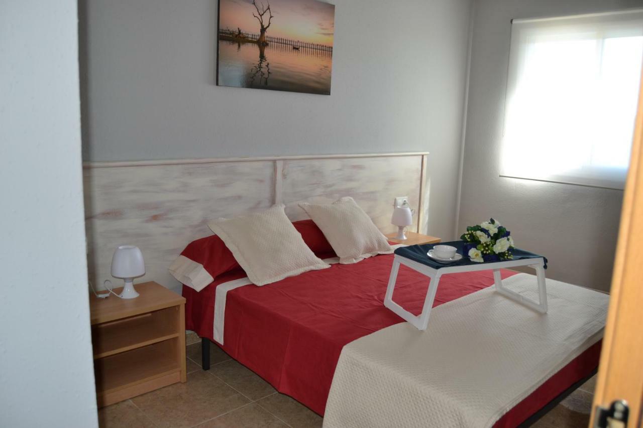 Lovely Familiar Apartment With Pool In Cap Salou Kültér fotó