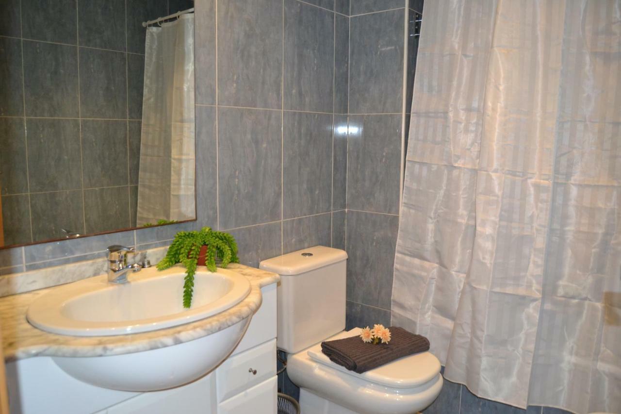 Lovely Familiar Apartment With Pool In Cap Salou Kültér fotó
