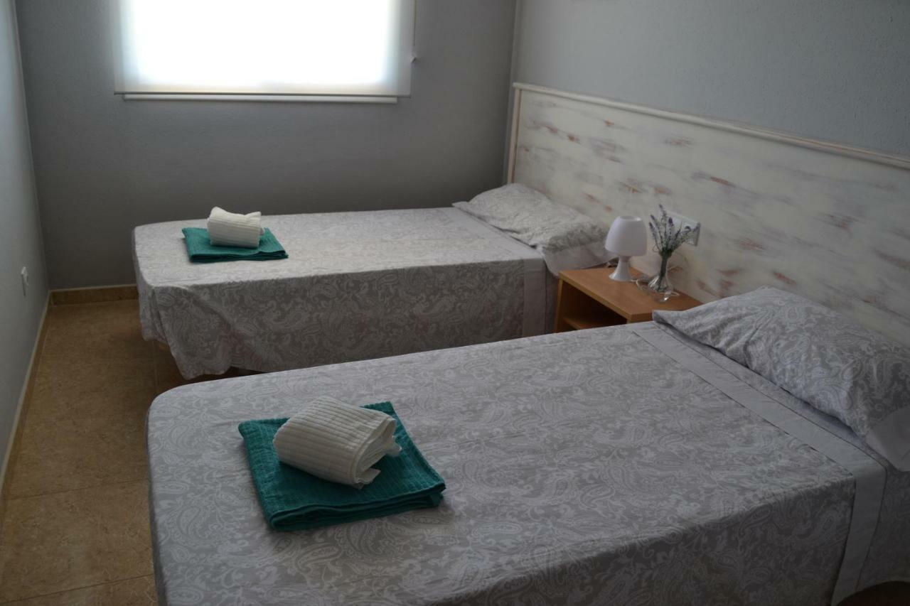 Lovely Familiar Apartment With Pool In Cap Salou Kültér fotó
